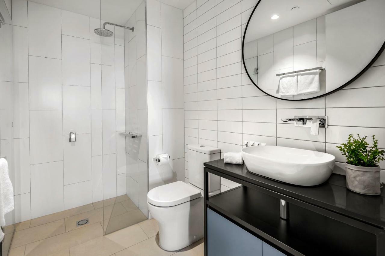 Quest East Aparthotel 4*